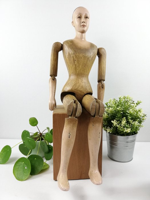 Image 3 of Onbekende maker - Mannequin - 2000-present - Belgium