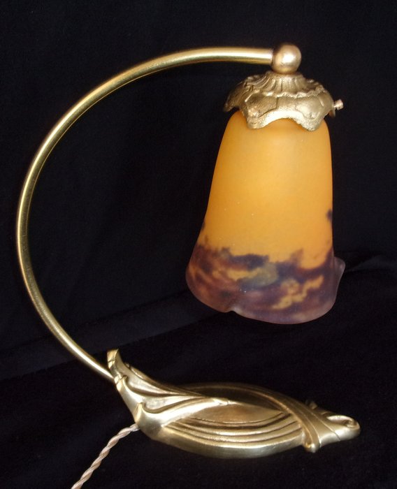 Degué - P. Lucas - Art Deco Lampe (1)