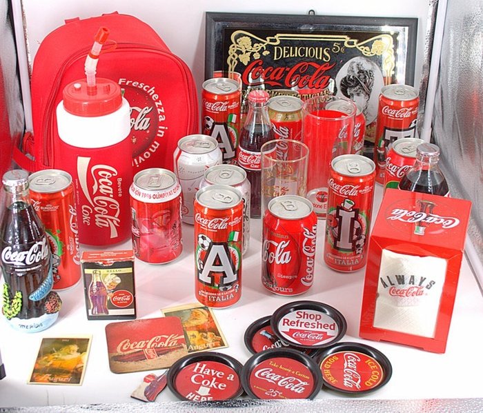 The Coca Cola Company - Lotto Coca-Cola, Indsamling af unikke genstande fra 1950'erne - Vintage og sjældne (31) - metal