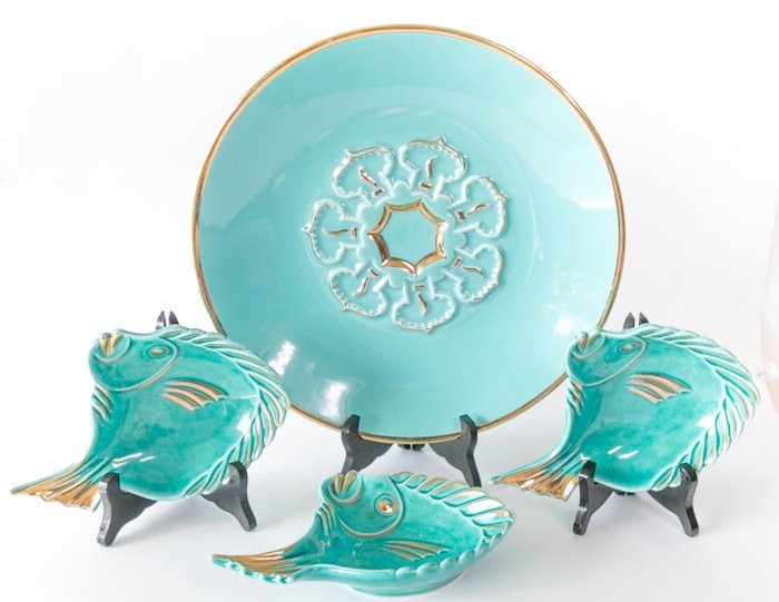 Magdalithe - France - Decorative plate and fish-shaped snack dishes (4)