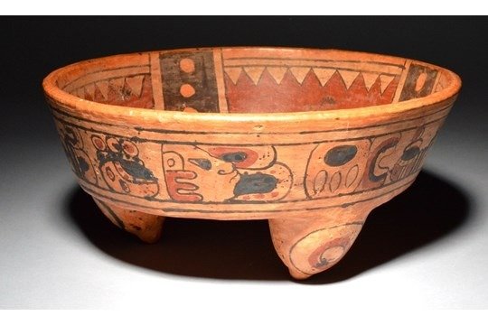 Kar på trefod (1) - Keramik - Mayakulturen - El Salvador 