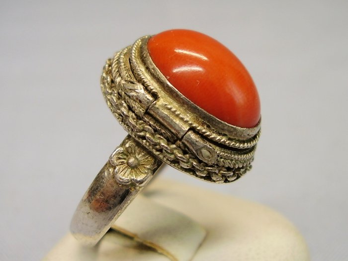 Ring mit Geheimfach, Giftring - 925 Silver - Ring - 5.50 ct Coral