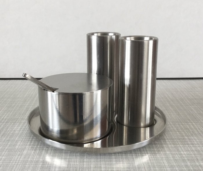 Arne Jacobsen - Stelton - 胡椒和鹽設置，用芥末罐和匙子