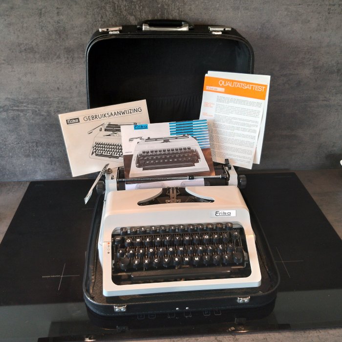 Erika - Type de machine à écrire 150/155