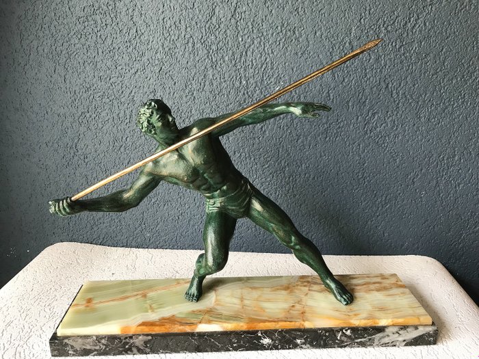 Statue - Javelin thrower