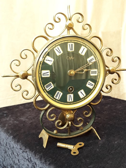 Vintage "Orfac" Clock 1950s - Copper / Sphere Glass