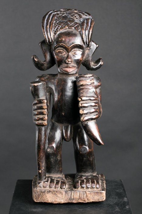 Ancestor statue - Chokwe - Chibinda Ilunga - Angola 