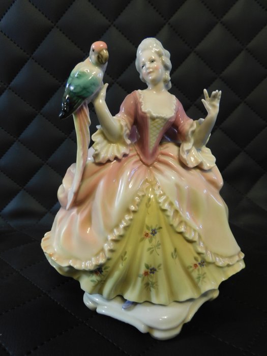 Karl Ens Volkstedt - Figurine - lady with parrot - Porcelain