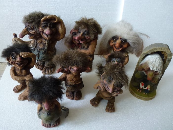 Original Troll Norway, Nyform with long nose - ao double figure (2 in 1) (8) - latex with silica sand, hand-painted