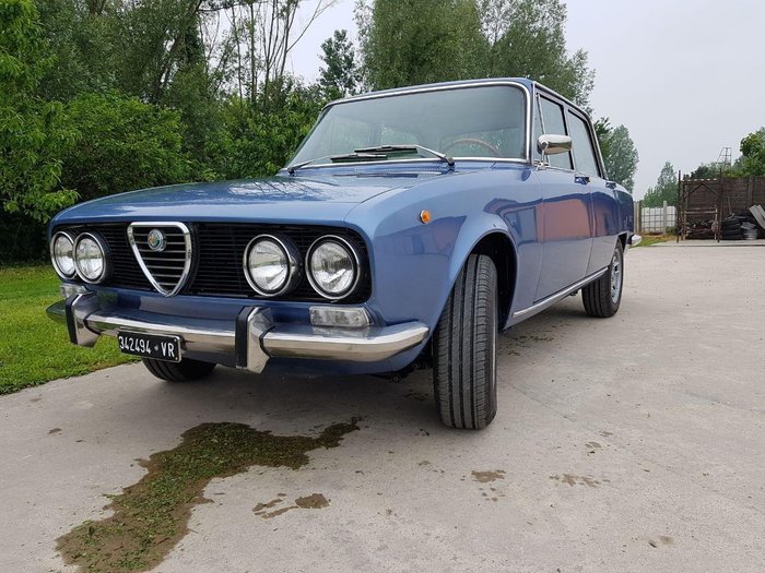 Alfa Romeo - 2000 berlina - 1972