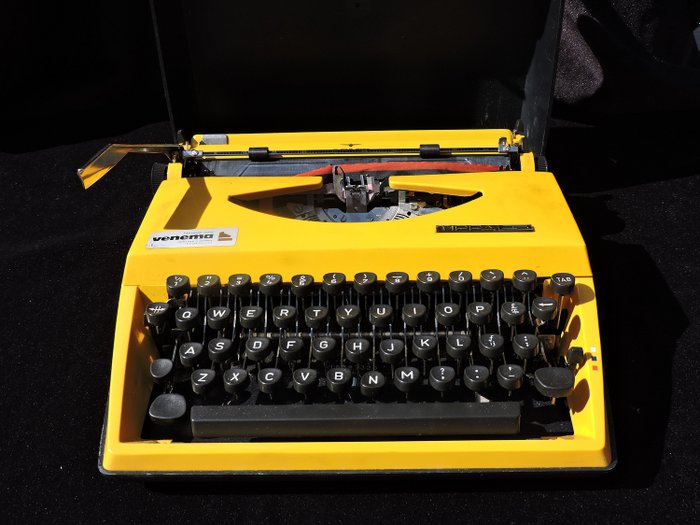 Adler Tippa S - Machine à écrire