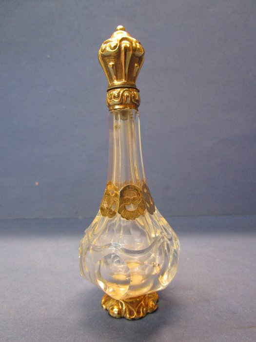 Superbe antique perfume bottle - crystal bottle - Goldmontur, orig. stopper - .585 (14 kt) gold - Netherlands - 1860 - 1900