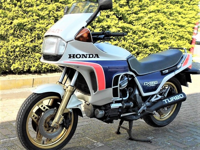 Honda Honda CX650 Turbo - Moto.ZombDrive.COM