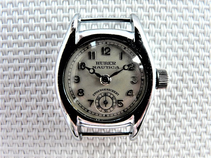 H U B E R  (Andreas Huber / Royal Bavarian Clock Factory / German Precision Clock Factory Urania, - ' N A U T I C A '  Tonneau Brevett 155825  Stossgesichert K.M. Type  - Ref: 3 8 9 4 7 6 4 / Issue #764  - Dames - Third Reich early WW2