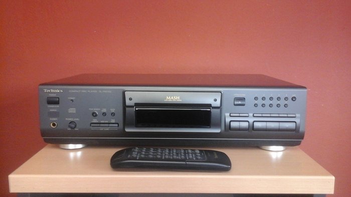 Technics - SL-PS670D  - CD Player