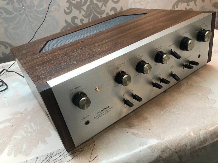 Pioneer - SA-600 Integrated Stereo  - Amplifier