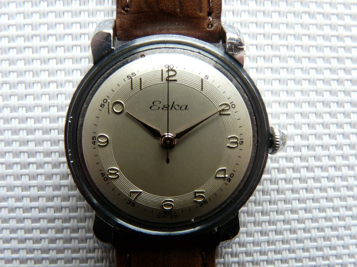 E S K A Fabrique de Montres  (Sylvan Kocher & Co. / Eska Mfg. Co., Grenchen, SUISSE - Doctors' Watch ('Medicus) - 1 3 0 6 4  - Men - Circa 1955
