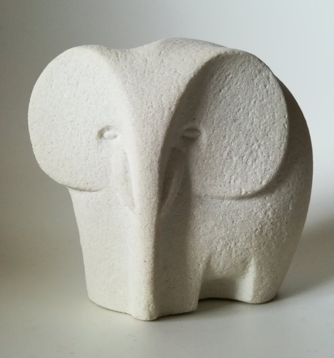 Marbell - Elefánt-szobor