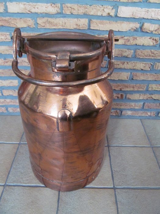 Large old copper-plated milk jug - Copper-plated metal