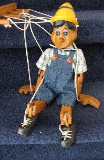Vintage - Marionette, Pinocchio, WALT DISNEY, fait à la main, bois - 1970-1979 - Italie