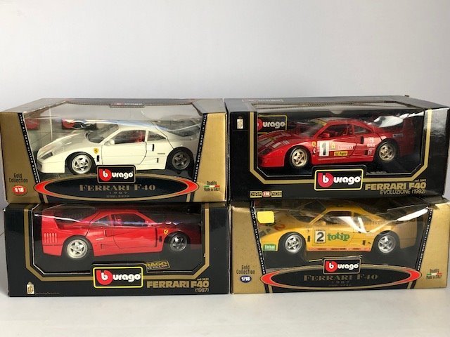 Bburago - 1:18 - Ferrari F40 Set - 3032/3332/3332/3042