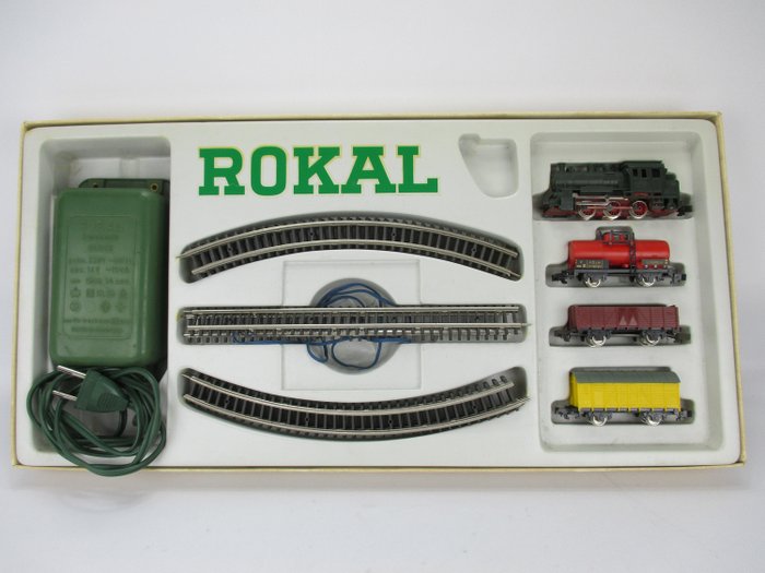 Rokal TT - 01103 - Trenino elettrico - dal 1966 locomotiva a vapore e 3 carri merci - DB