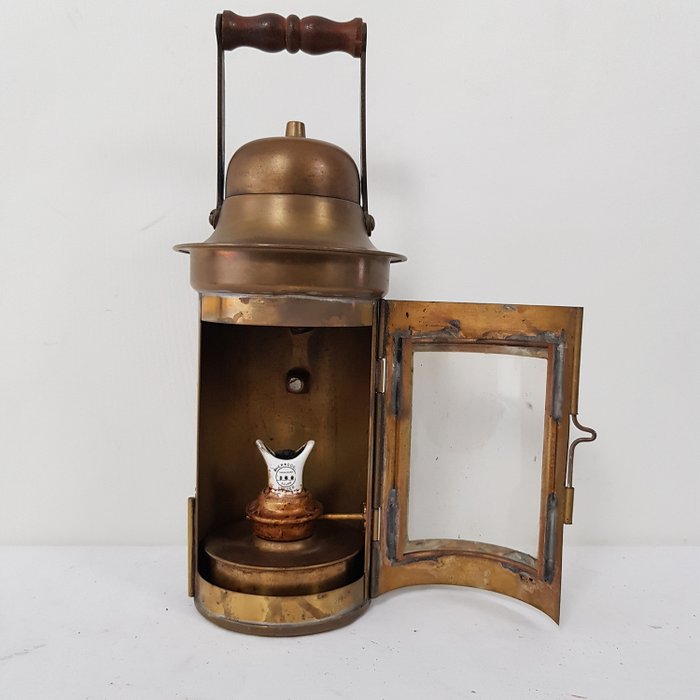 Sherwood Ltd Linley - Oil lamp Ca.1920 - Copper