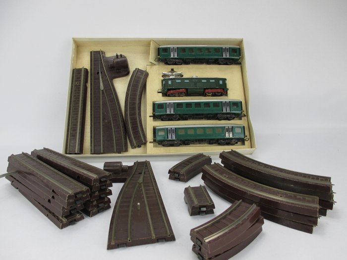 Wesa 1/100 - 424 - Train set - Liliput loc and 3 wagons from 1950 - SBB-CFF