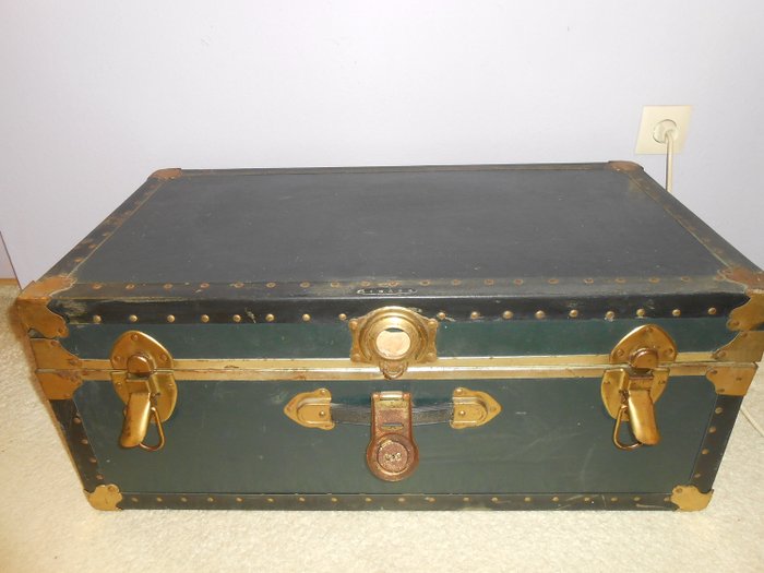 Vintage Koffer Überseekoffer Truhe  Seward Petersburg - Holz Messing