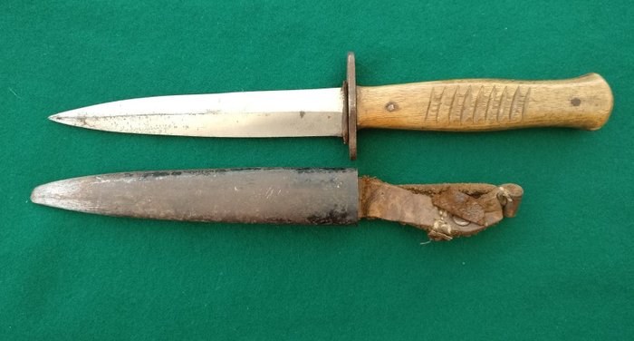 WW1 Imperial German Grabendolch or Combat Dagger