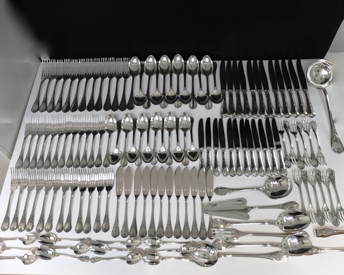 Cutlery Christofle France model Marly 129 pieces 12 people - Silverplate - France - mid 20th century