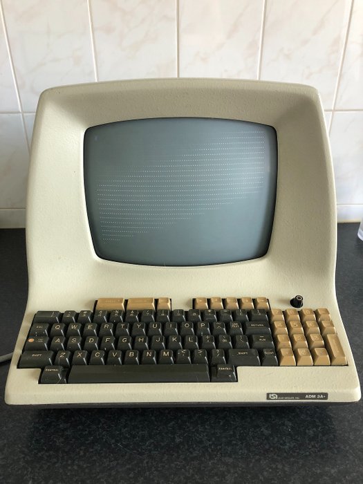 Lear Siegler ADM-3A+ - Vintage Computer