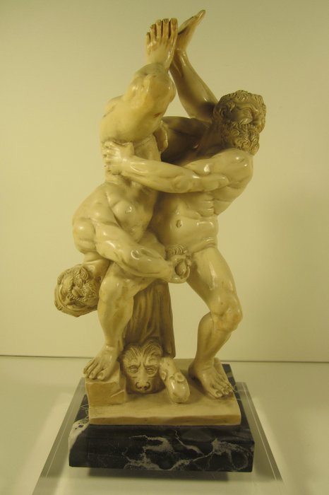 Gino Ruggeri - 塑像, 好色之徒 - 20世纪中现代风格 - 大理石树脂