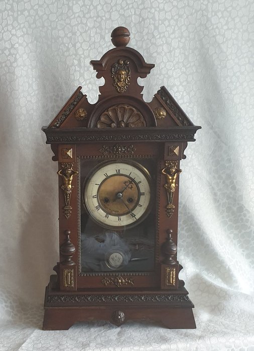 Relógio de mesa - Thomas Haller - Madeira, Nogueira - Início do século XX