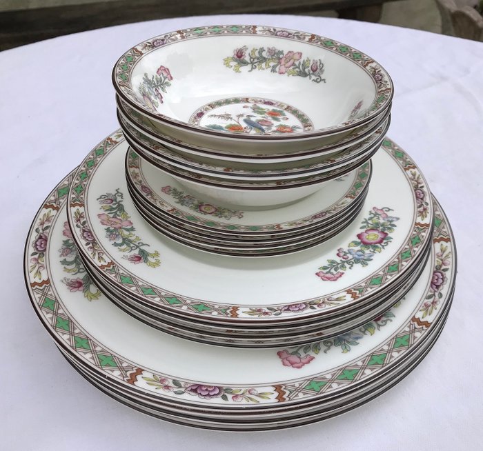 Wedgwood Kutani Crane -  Dinner Service  (16) - Porcelain