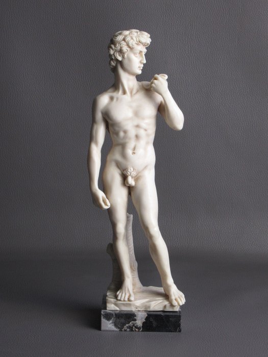 Gino Ruggeri - Standbeeld figuur David van Michelangelo - Marmer poeder