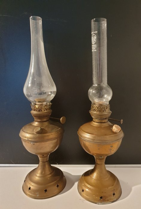 Antiguas lámparas de aceite de cobre. - Cobre, Vidrio