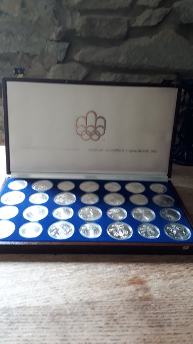 Canada - 28 pièces encapsulées, coffret d'origine - Jeux olympiques Montréal 1976 Dollar 1976 - Argento