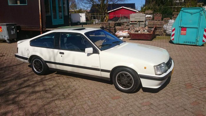 Opel - Monza 3.0 GSE - 1983