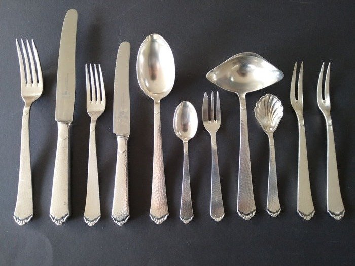 Wilhelm Pfeiffer & Co. Solingen - 85 piece silvered (90) Art Nouveau cutlery for 12 people - hammered decoration