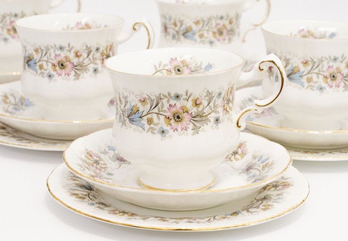 Vintage angielski serwis porcelanowy Paragon Meadowvale - Porcelana