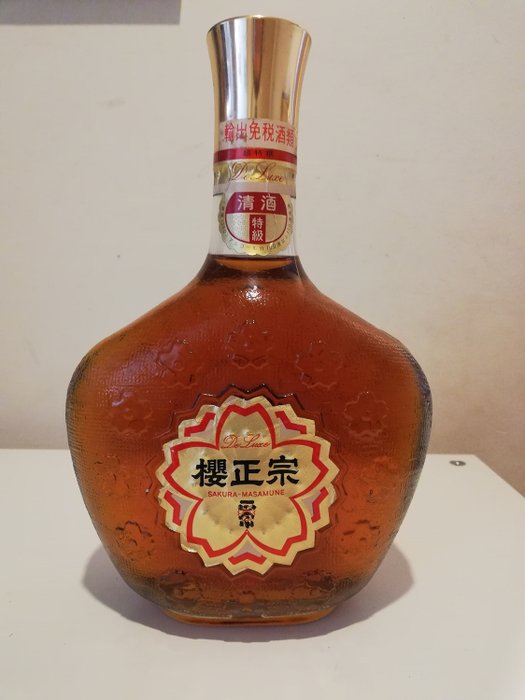 Sakura-Masamune De Luxe - b. Jaren 1980 - 720 ml