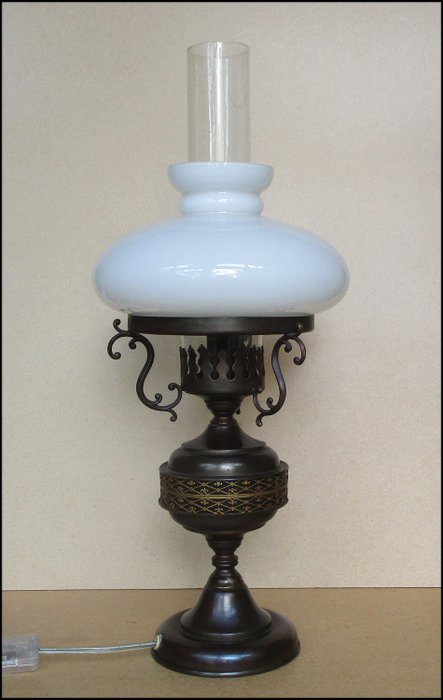 Cristal Patent - Nostalgic table Lamp - Brass, Glass
