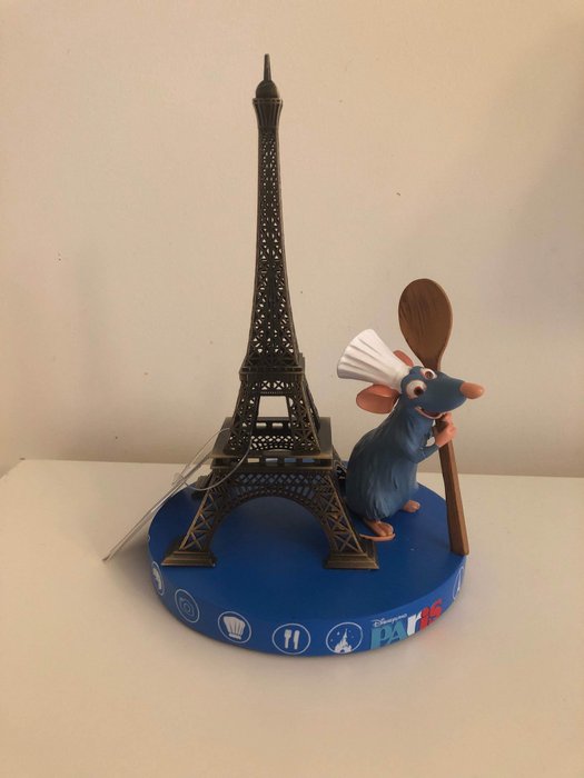 Disneyland Paris - Beeld - Ratatouille - Rémy with Eiffel Tower
