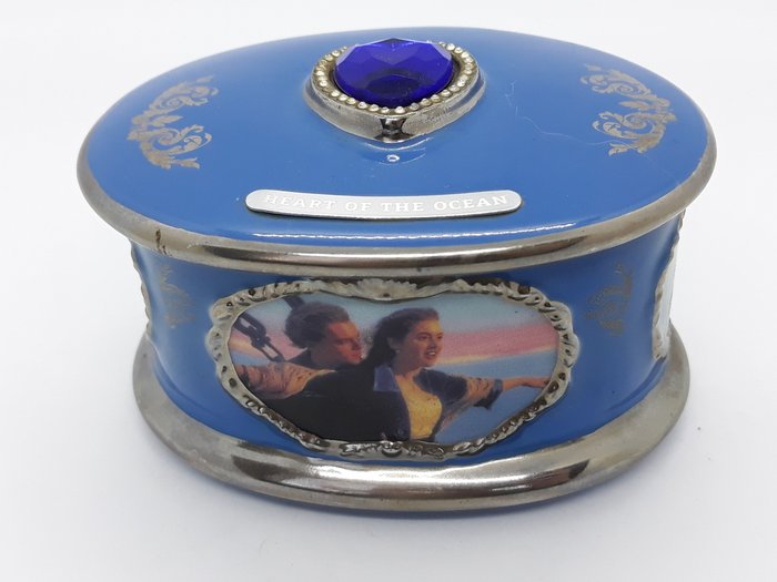 Ardleigh Elliott - Music box, Titanic - ''My heart will go on'' - Porcelain