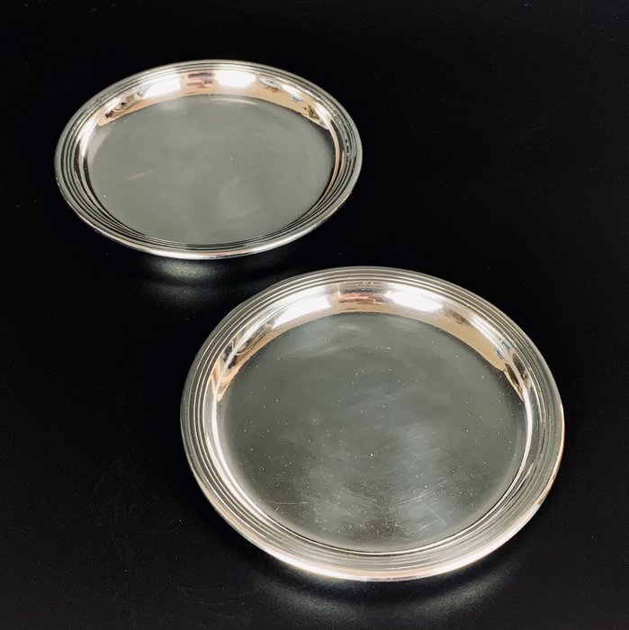Christofle - Pair of large bottle coasters - Silver plated - France - First half 20th century