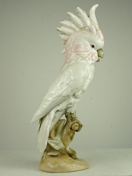 Royal Dux - Figure of a cockatoo  - Porcelain