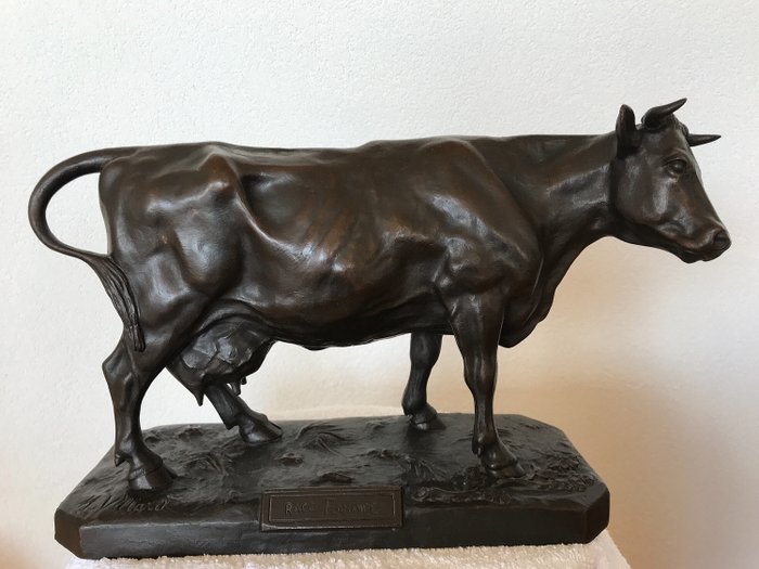 H. Villard - Escultura, Vaca "Race Flamande" - Bronze - Início do século XX