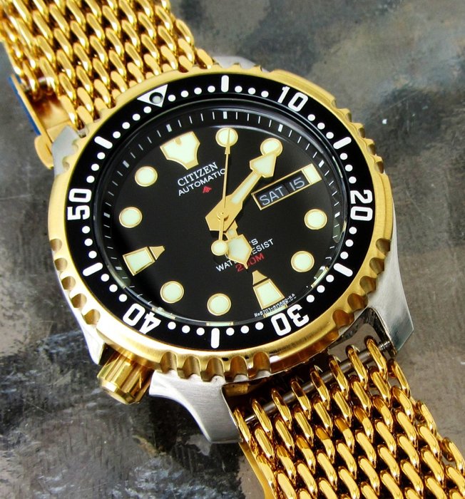 Citizen - Rare Lefty Anodised "Gold" / Chrome 200M Promaster diver - NY0045-05EB / 8203-S034132 HST - Homem - 2011-presente