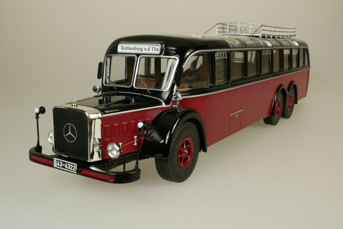 Premium Classixxs - 1:43 - Mercedes Benz O10000 O 10000 bus - Catawiki
